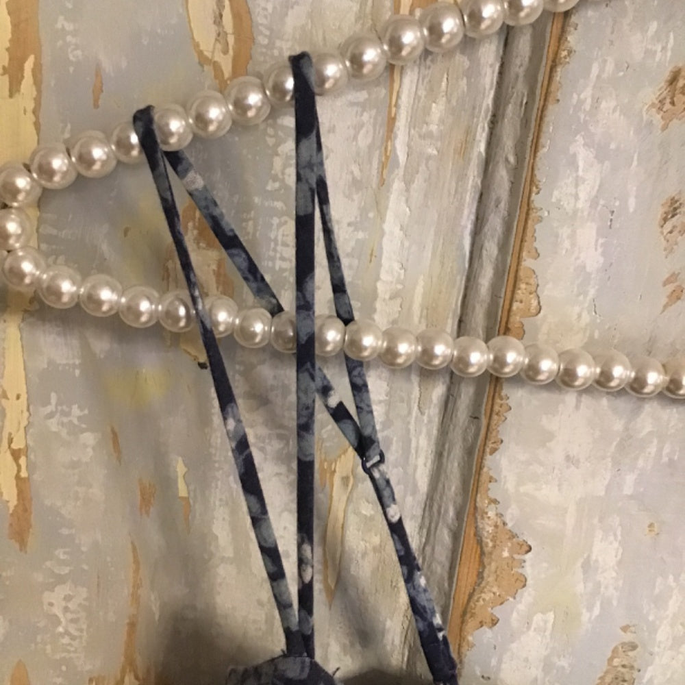 American Eagle outfitters dress size Xs two tone blue floral straps midi