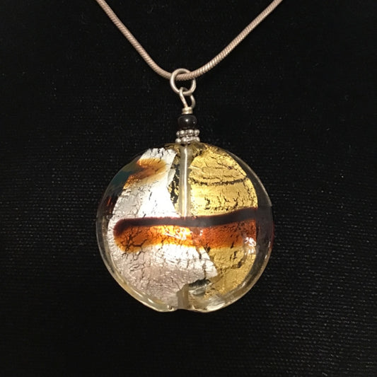 925 silver necklace with precious glass stone.