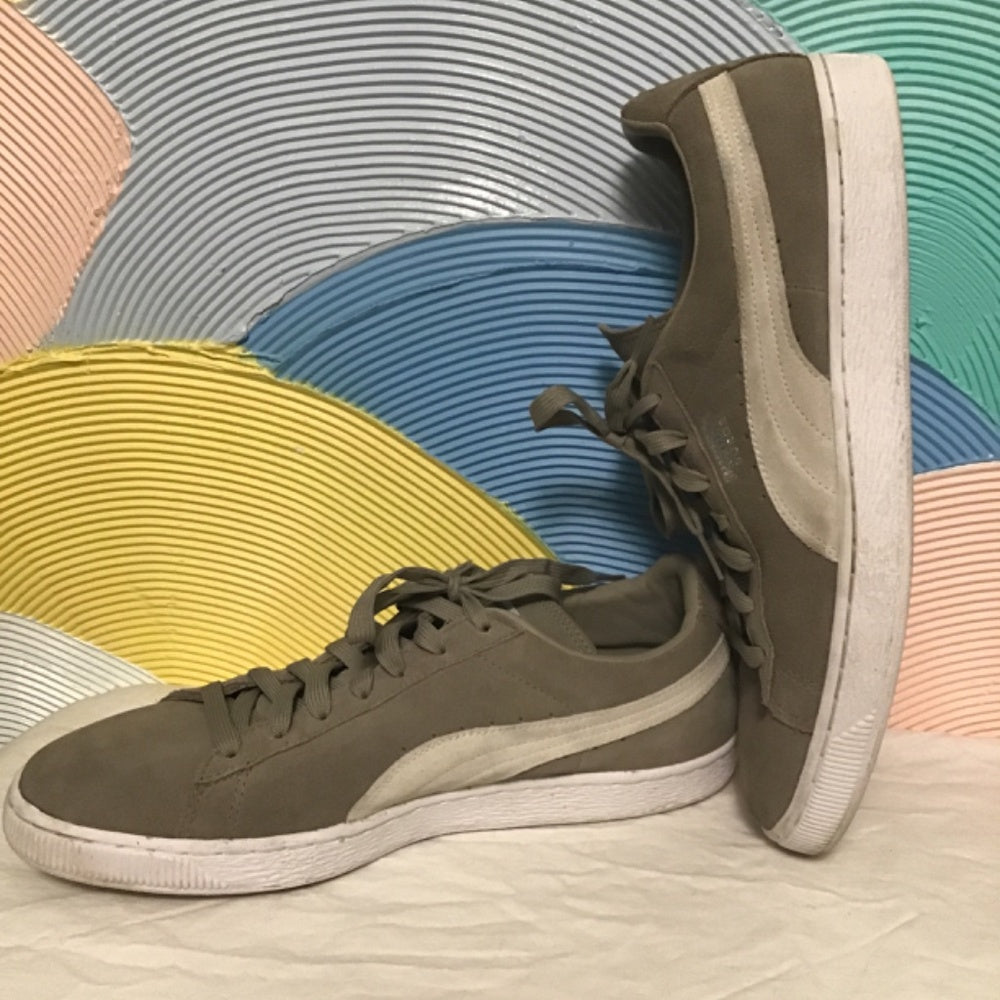 Puma Man suede tennis shoes size 11.5