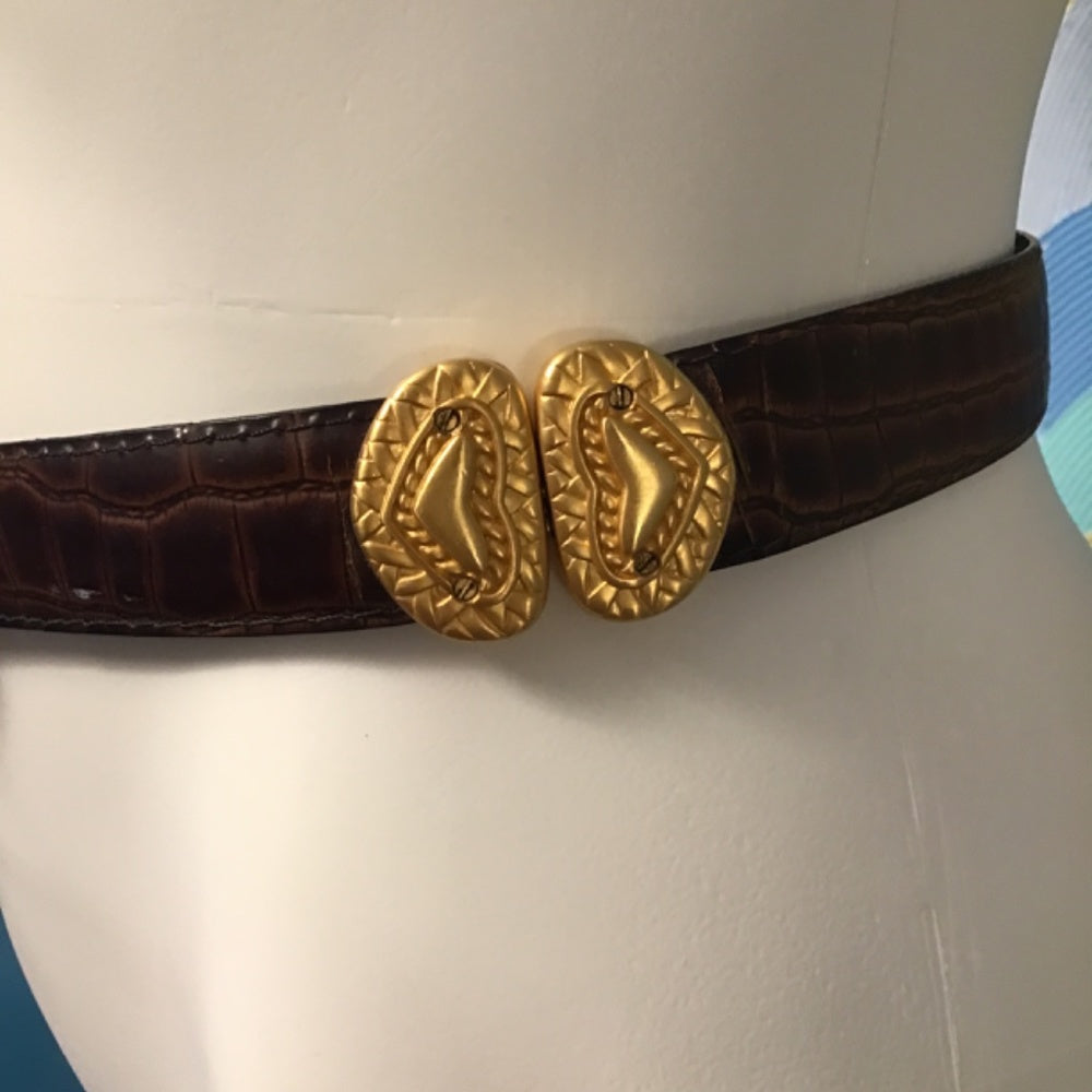 Woman gold hearts belt faux leather