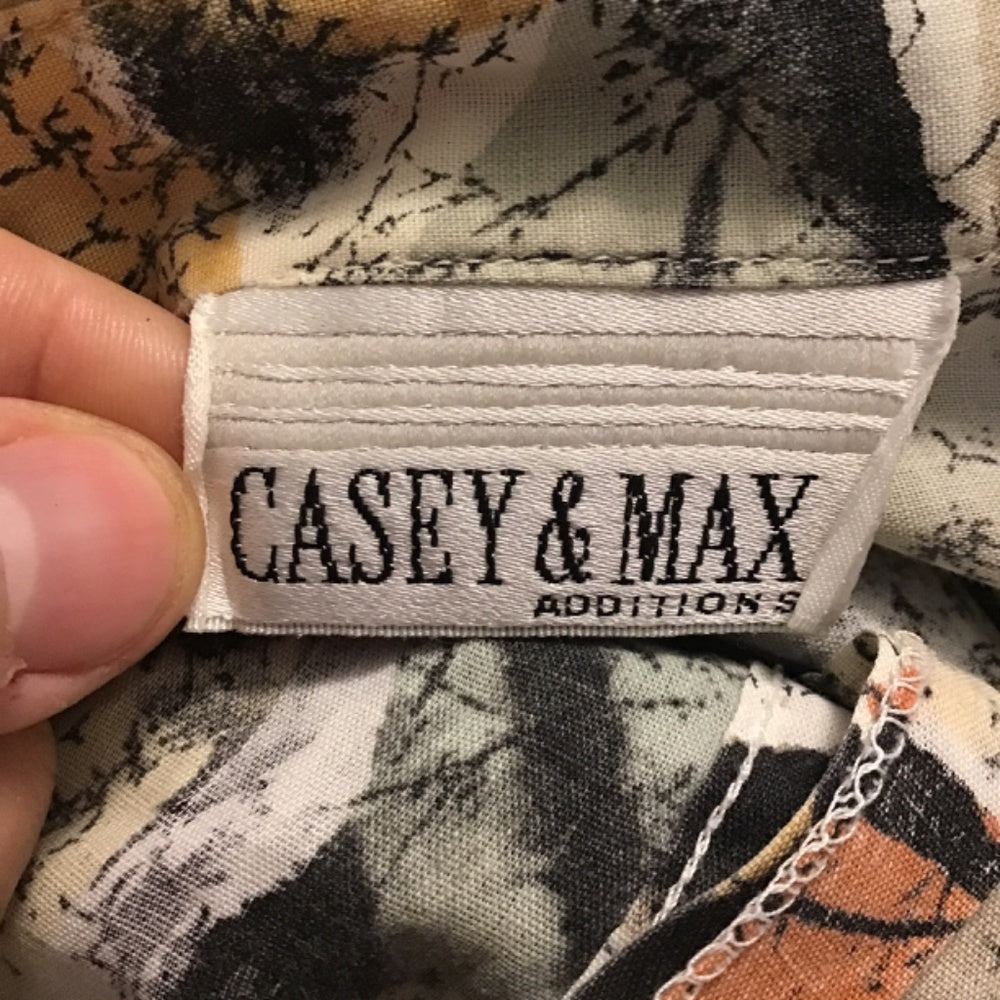 Vintage Casey & Max additions woman short sleeve shirt.