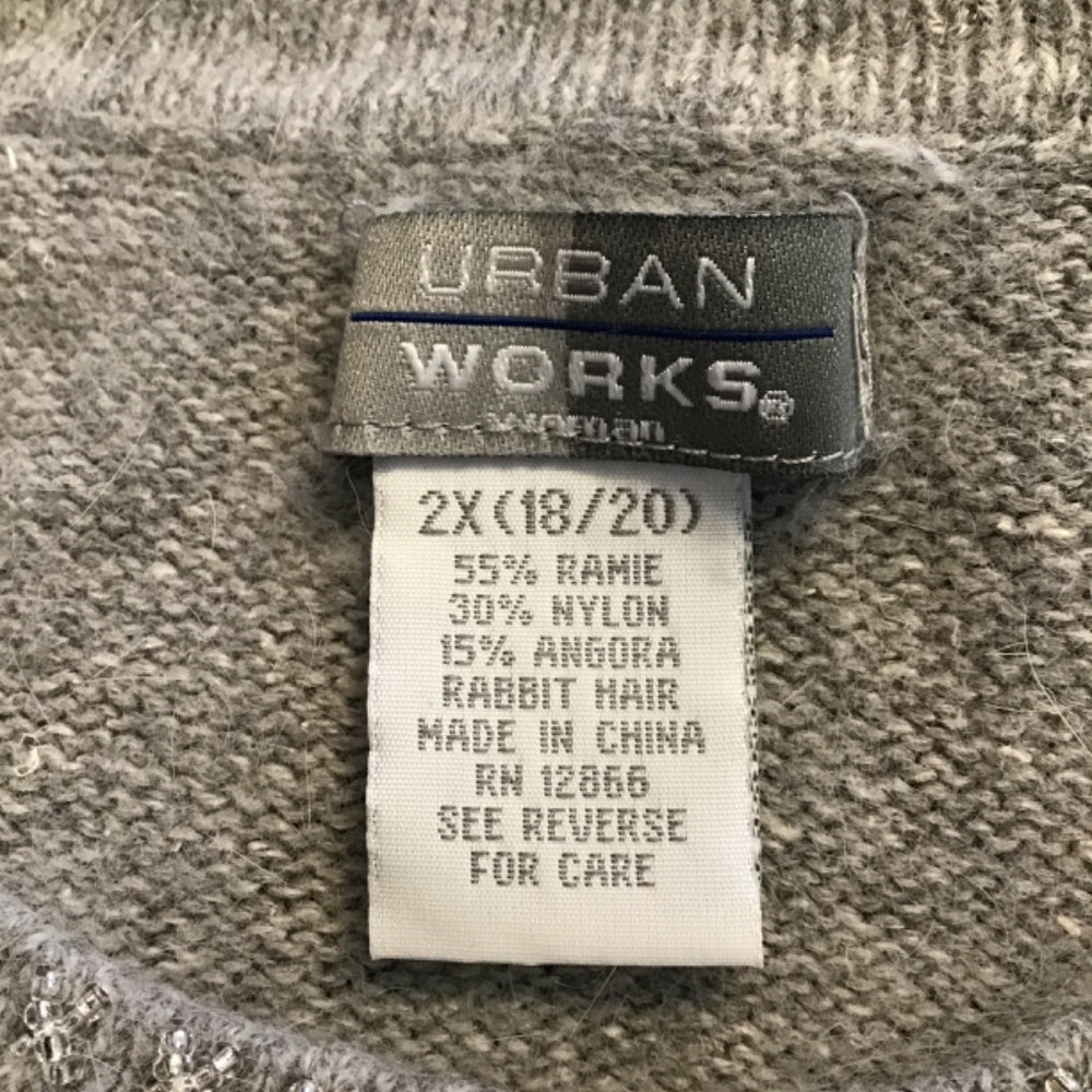 Urban Works glass beaded Angora gray sweater size 2X