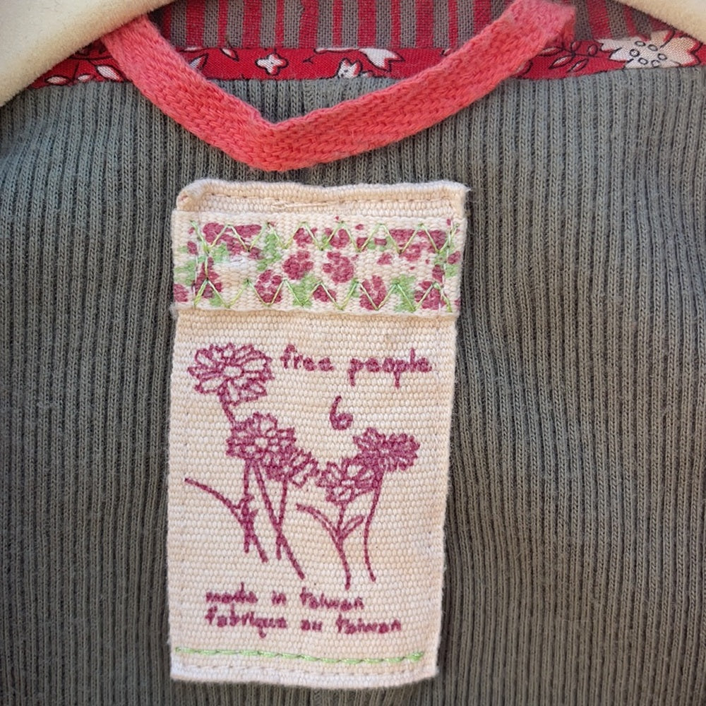 Free people Rare crop jacket Sz 6 pockets red and tan stripes w/orange stitching