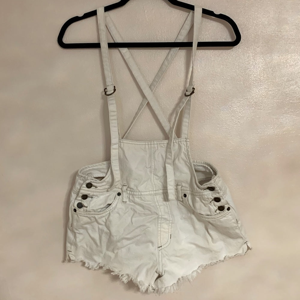 Free People  we the free Overall White Shorts size 28