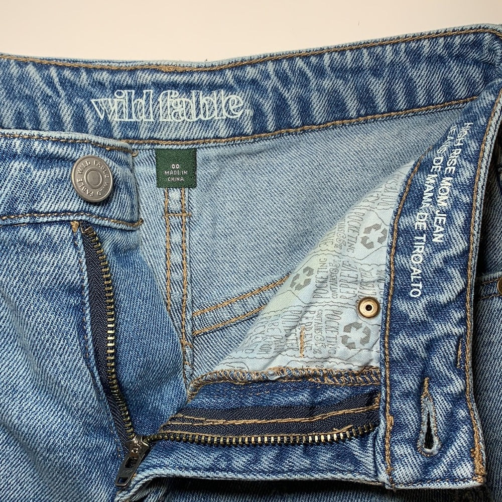 Wild Fable Distressed High Rise Mom Jean size00