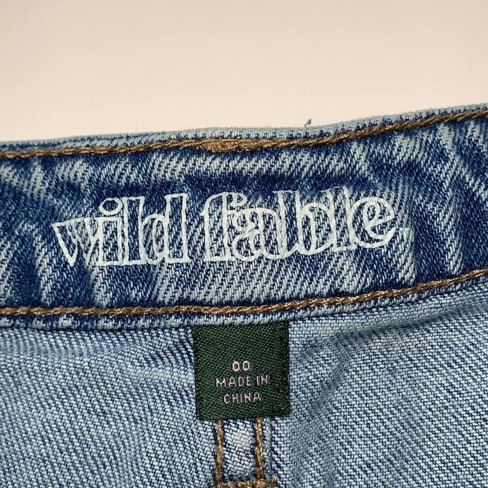Wild Fable Distressed High Rise Mom Jean size00