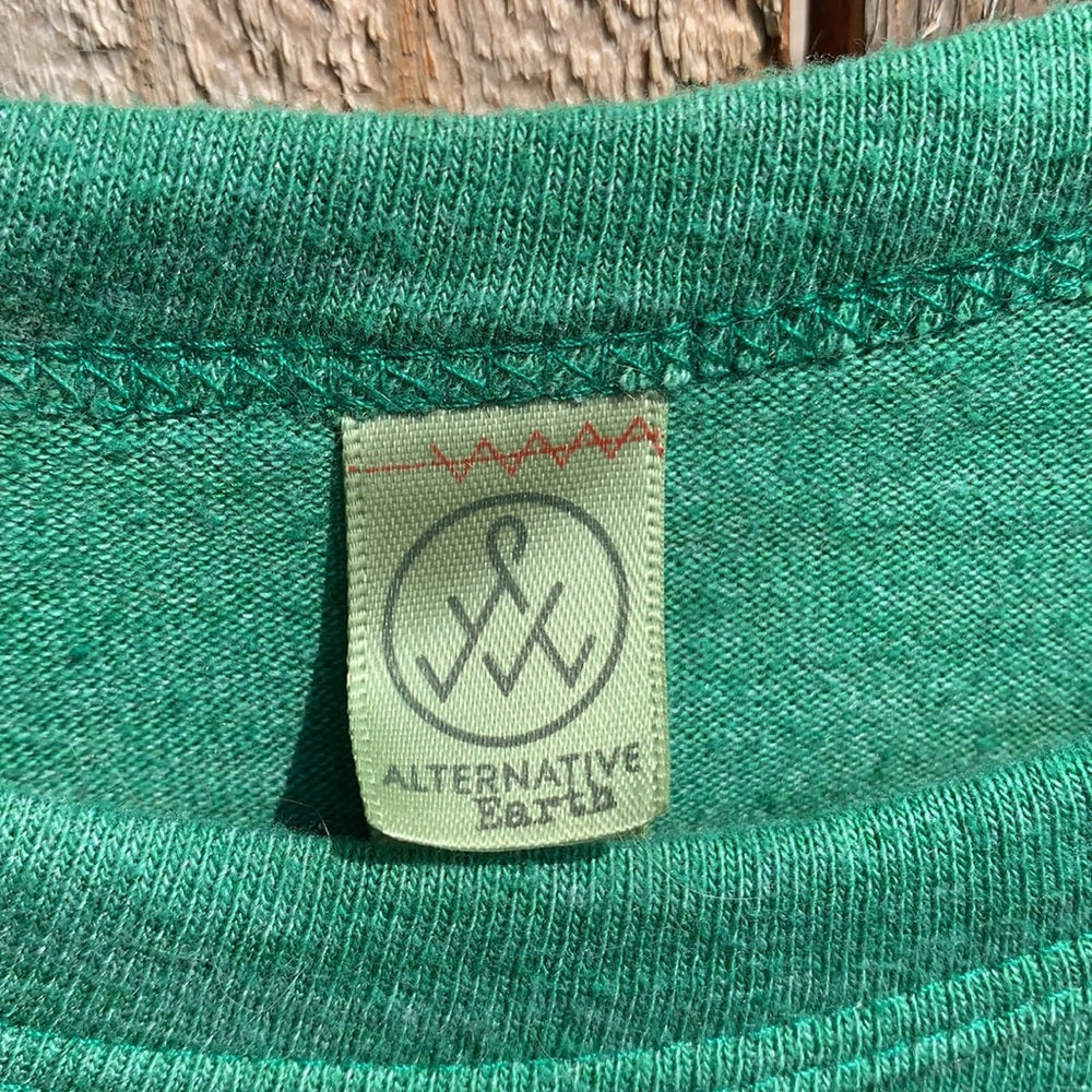 Alternative earth Casual Yale Ale Green Graphic Tee szS