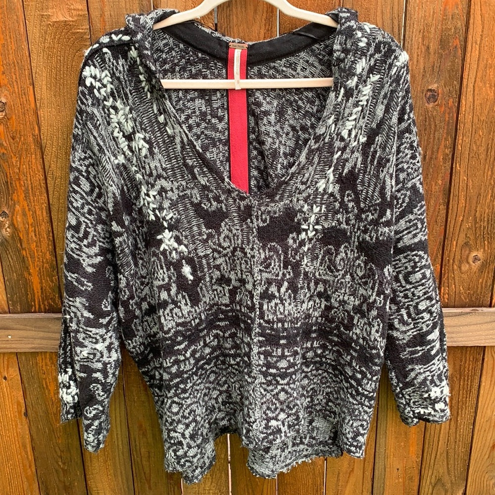 Free People Cozy Knit Pattern Scoop neck Sweater w/ hood sz small black and grey