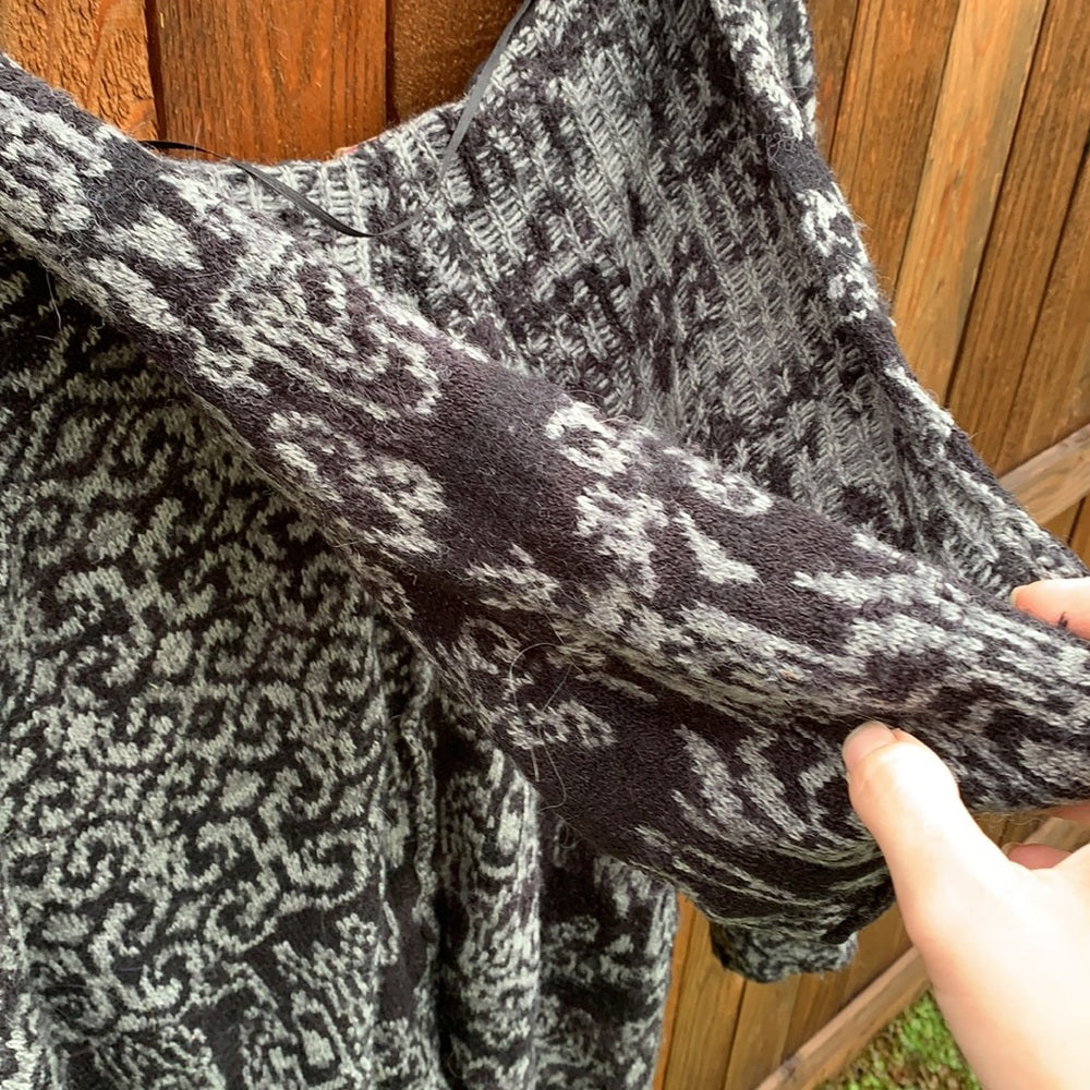 Free People Cozy Knit Pattern Scoop neck Sweater w/ hood sz small black and grey