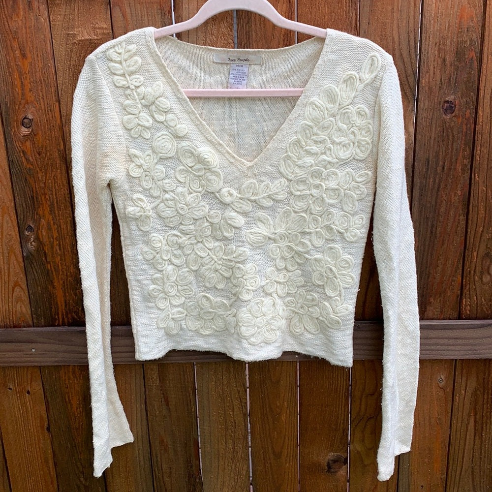 Free People Floral Embroidered Sweater M extra long sleeves