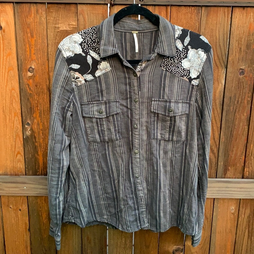 Free People Striped Floral Button Blouse sz XS long sleeve 100 cotton