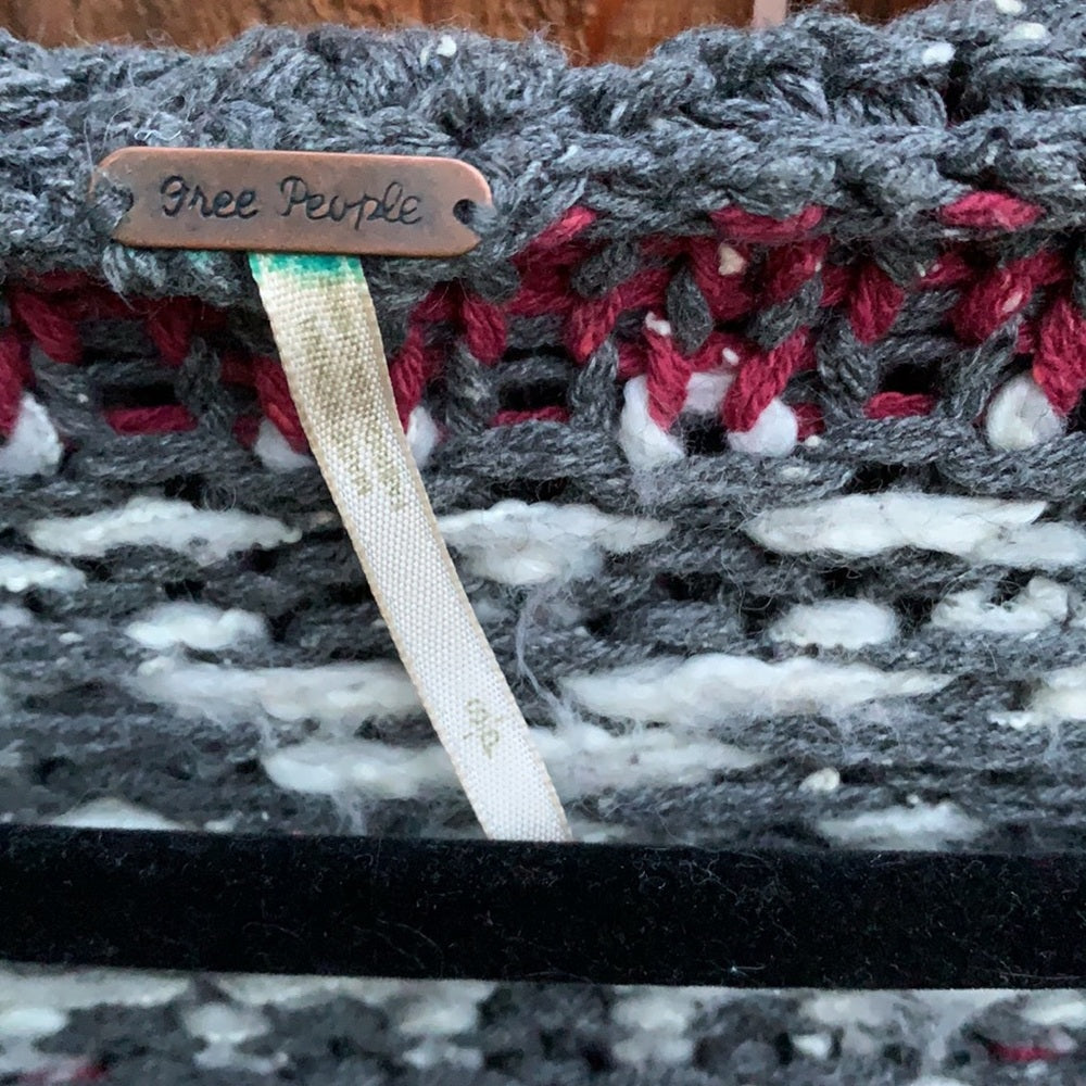Free People Knit Loose V-neck Sweater sz S grey white and red with hood