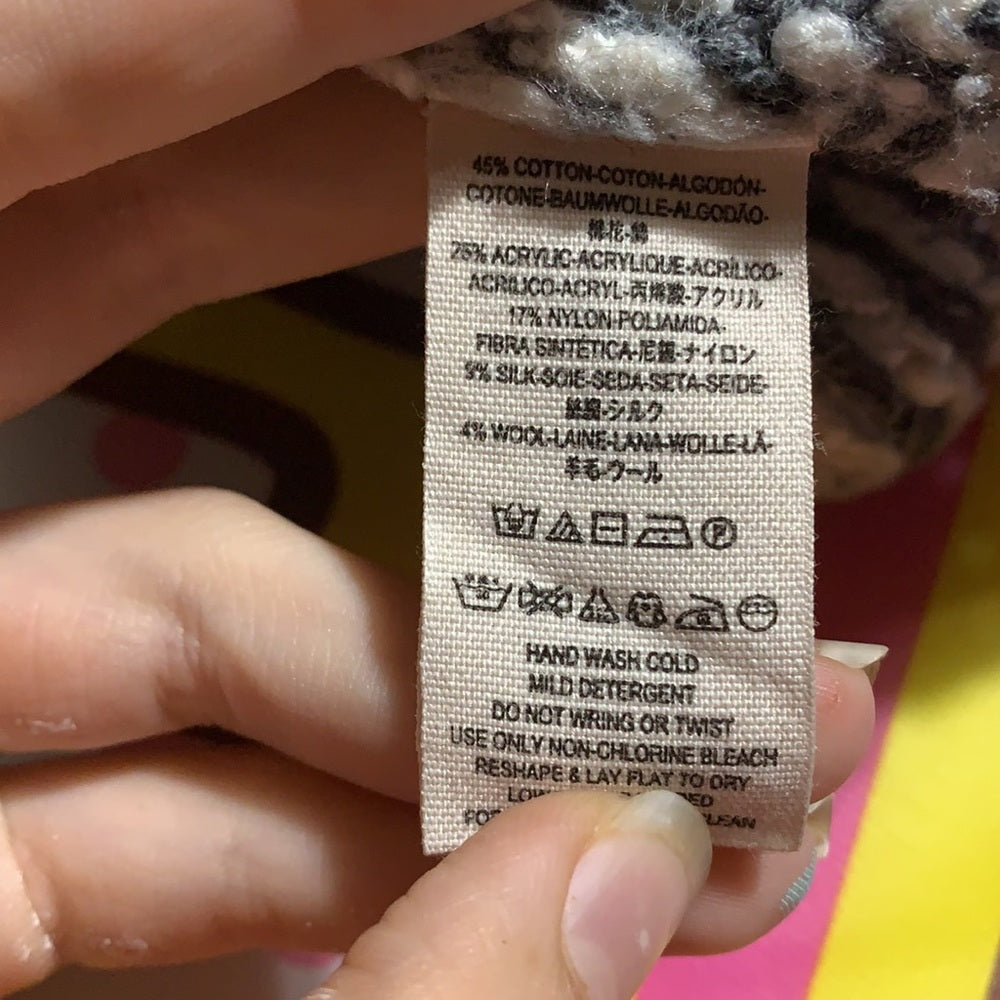 Free People Knit Loose V-neck Sweater sz S grey white and red with hood