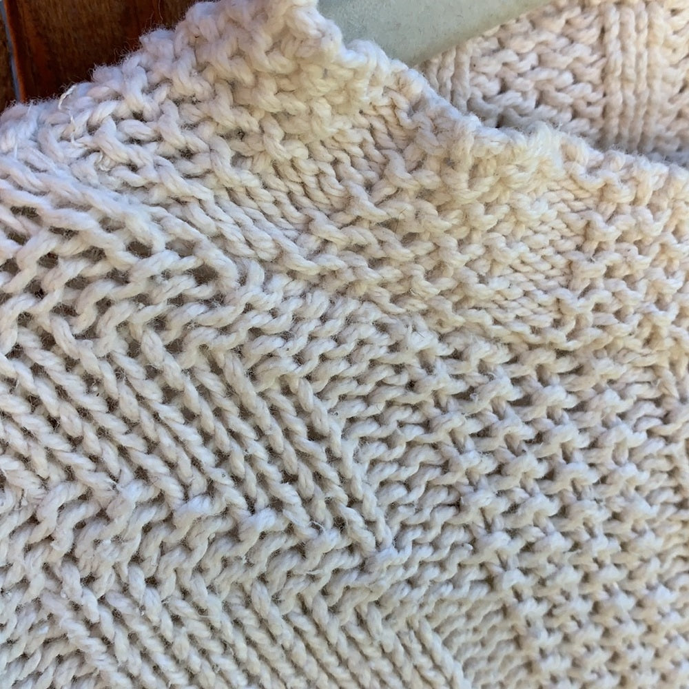 Knit Street Knit Sweater size M