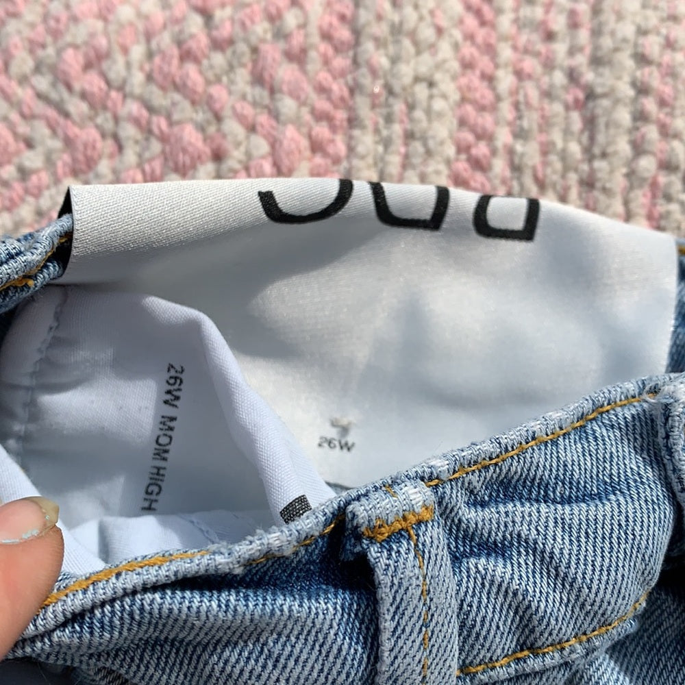 BDG Distressed Light Wash Straight Jean 26W