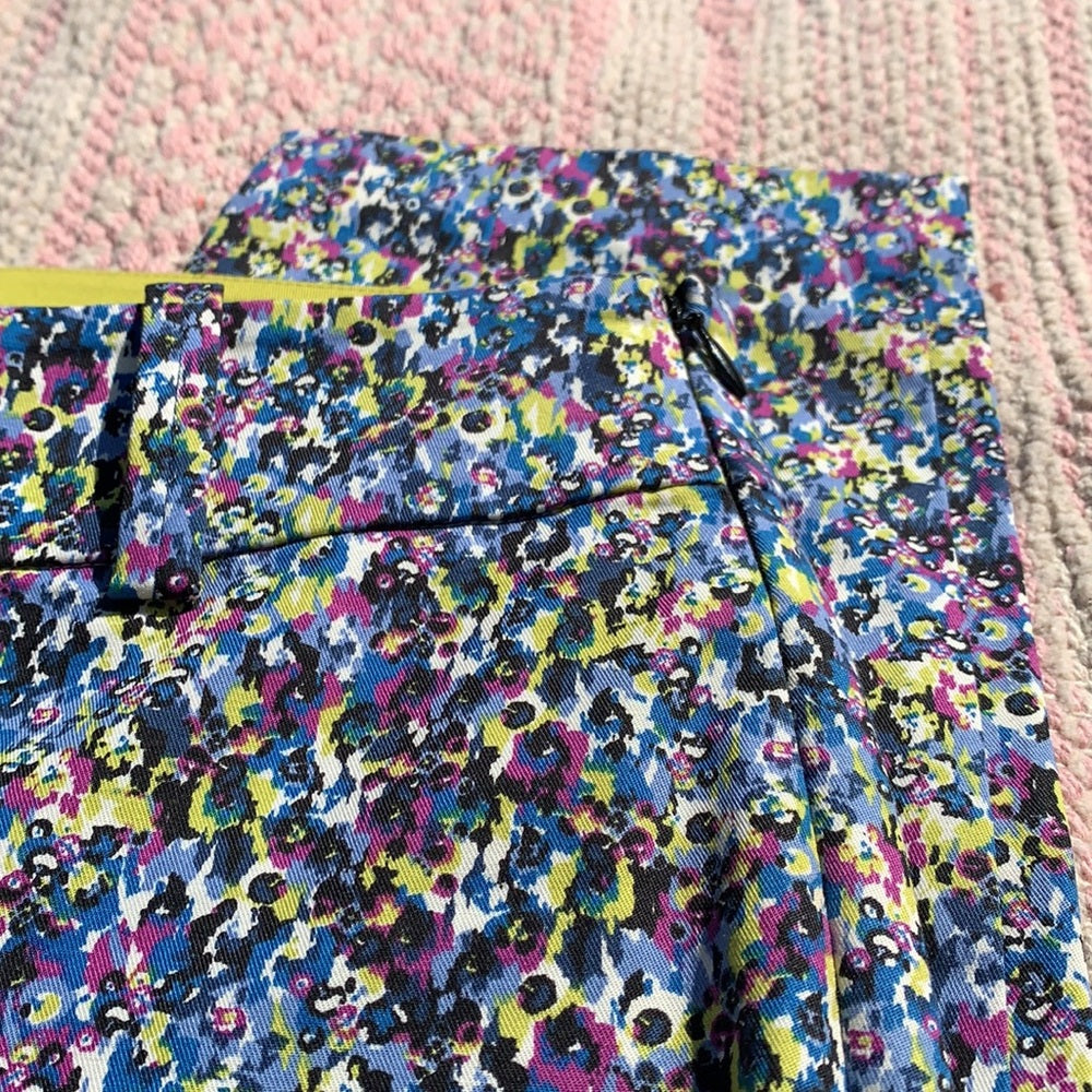 Ann Taylor Chelsea crop Colorful Pattern pants sz 4