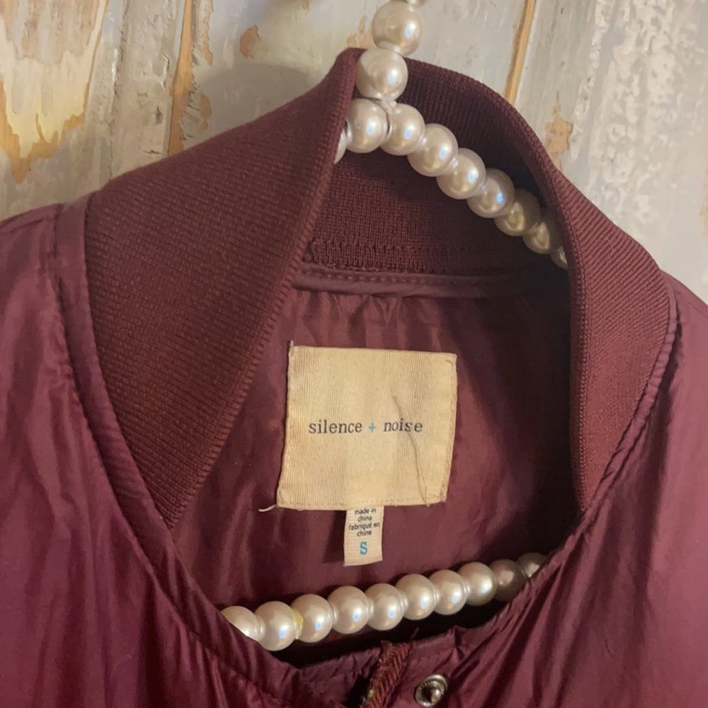 Silence + Noise seasonal maroon plush jacket sz s