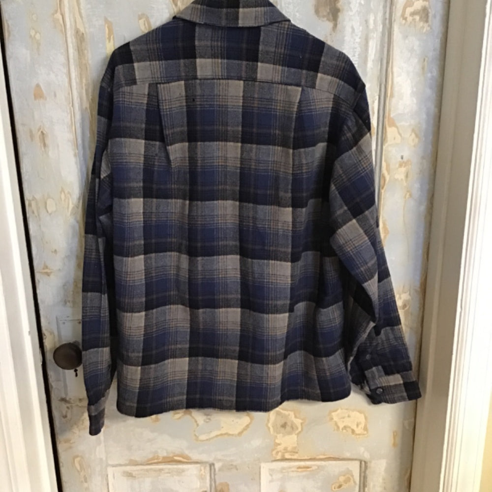 Penoleton VINTAGE blue and brown button up Sz 16 1/2