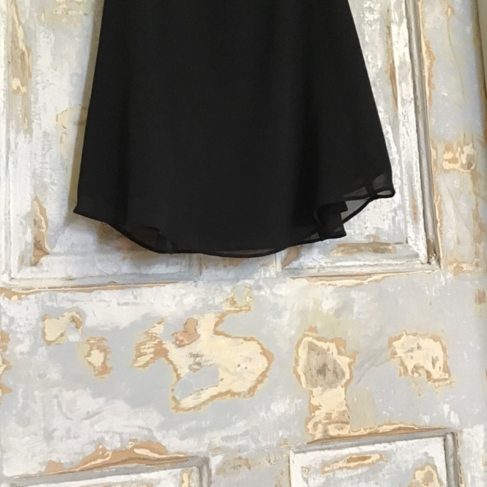 Mine black blouse Sz M