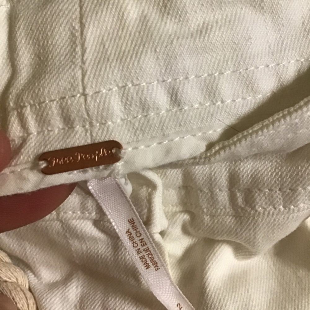 Free People white pants with rope string Sz 2