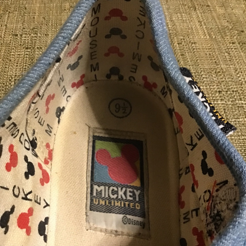 Mickey Unlimited Tennis shoes size 9 1/2 color blue