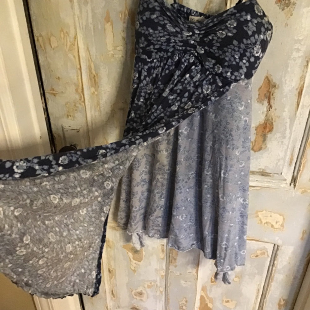 American Eagle outfitters dress size Xs two tone blue floral straps midi