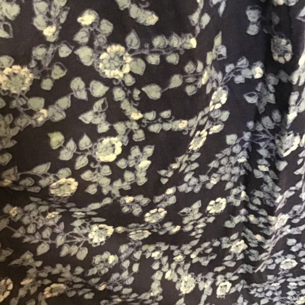 American Eagle outfitters dress size Xs two tone blue floral straps midi