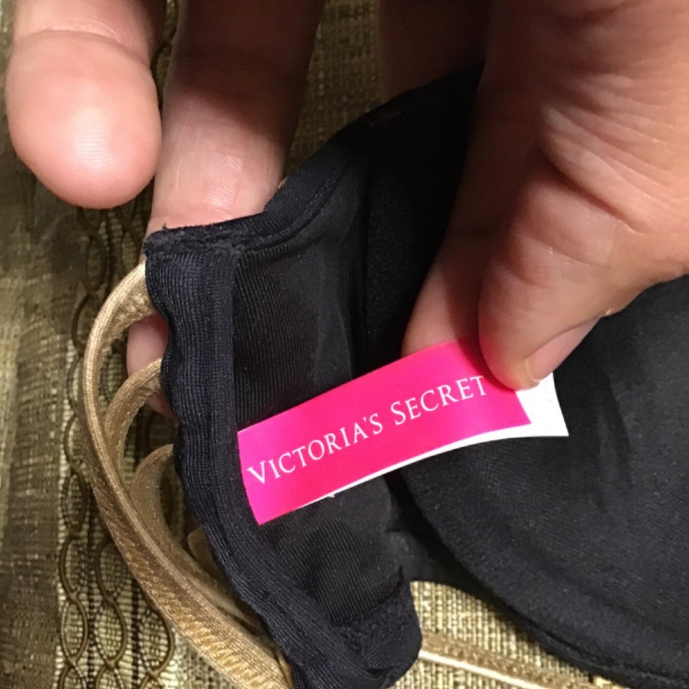 Victoria secret swim suit top 32 C