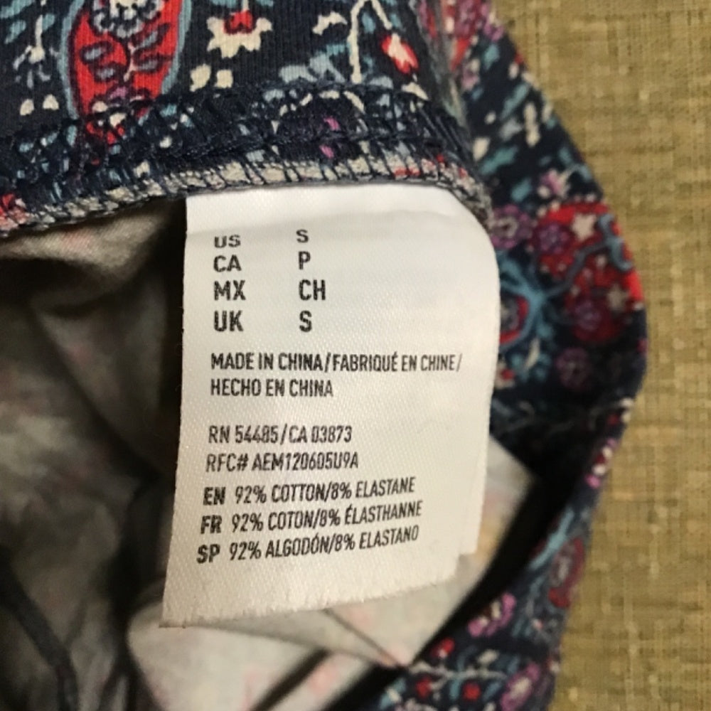 American Eagle outfitters Leggings pants floral pattern