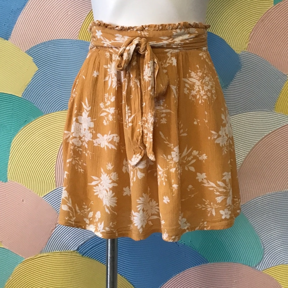 Wallflower green floral skirt Sz S