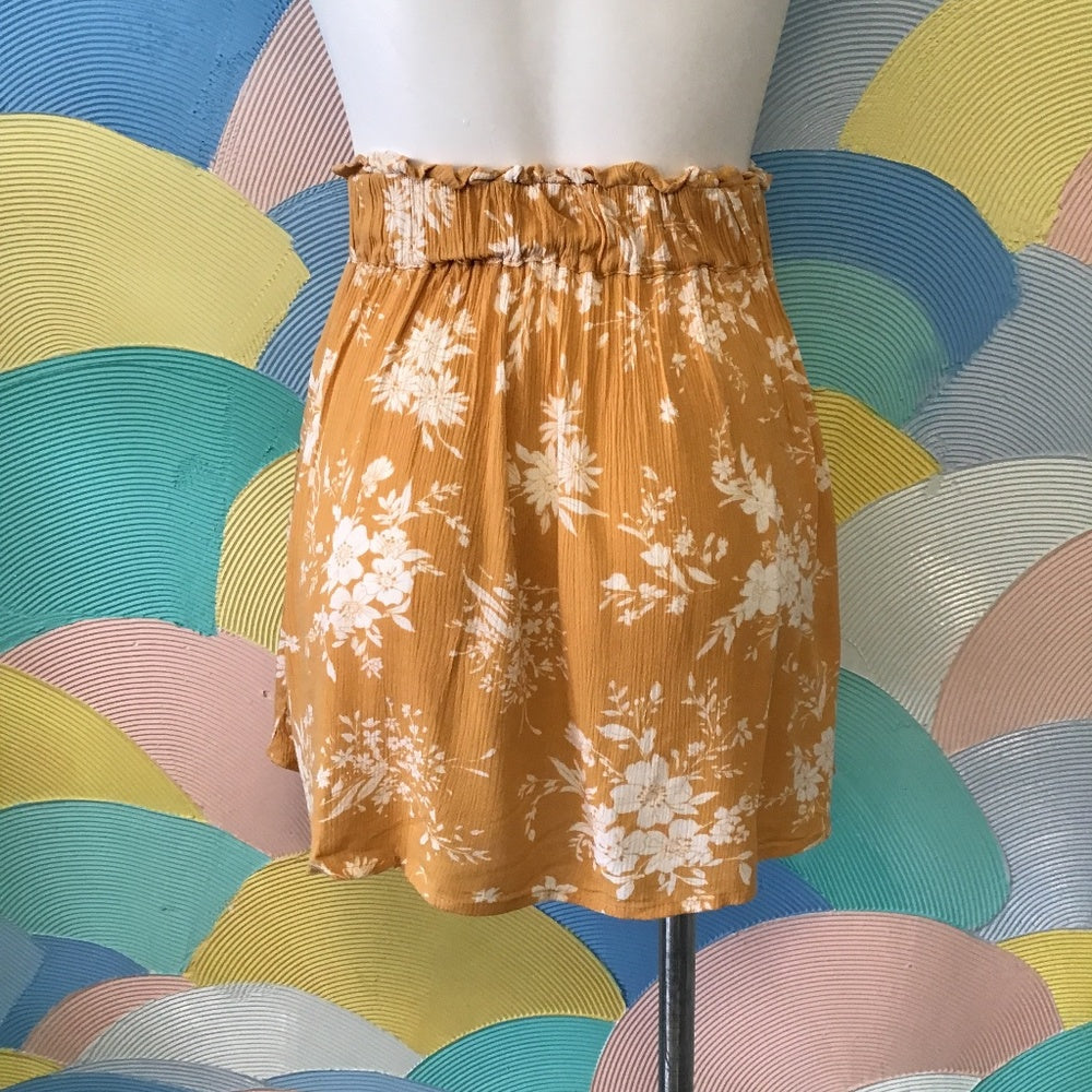 Wallflower green floral skirt Sz S