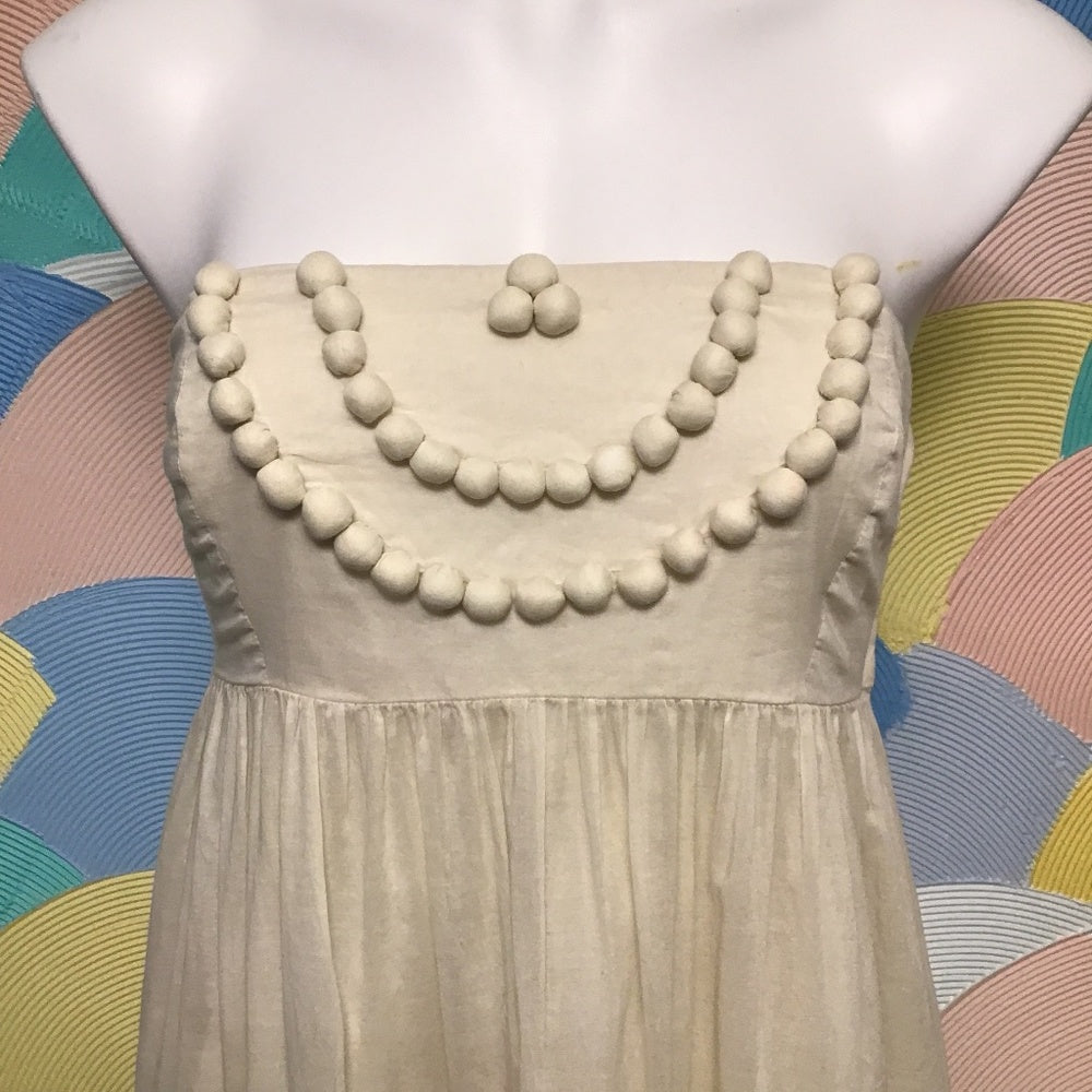 Gap cream dress with accents Sz 4