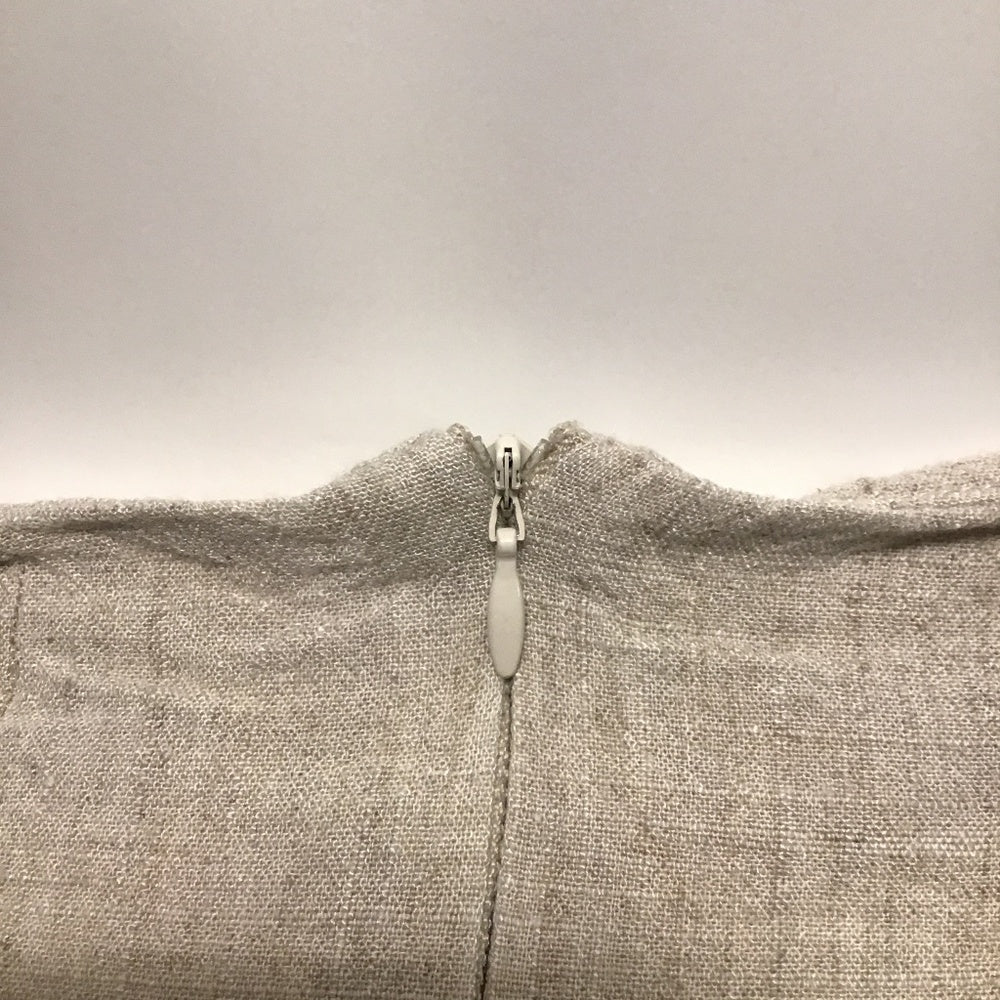 Fashion on Earth skirt with marble look buttons Sz S