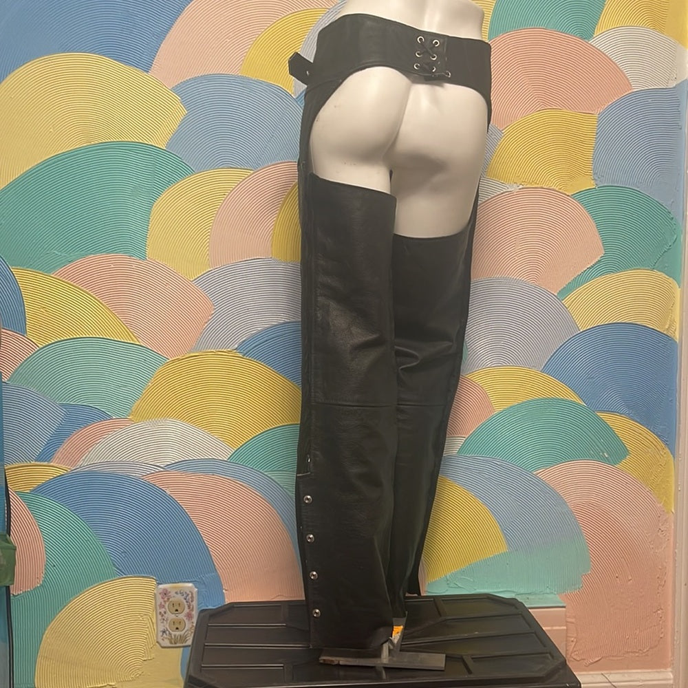 Genuine Leather Alpha assless chaps Sz 30