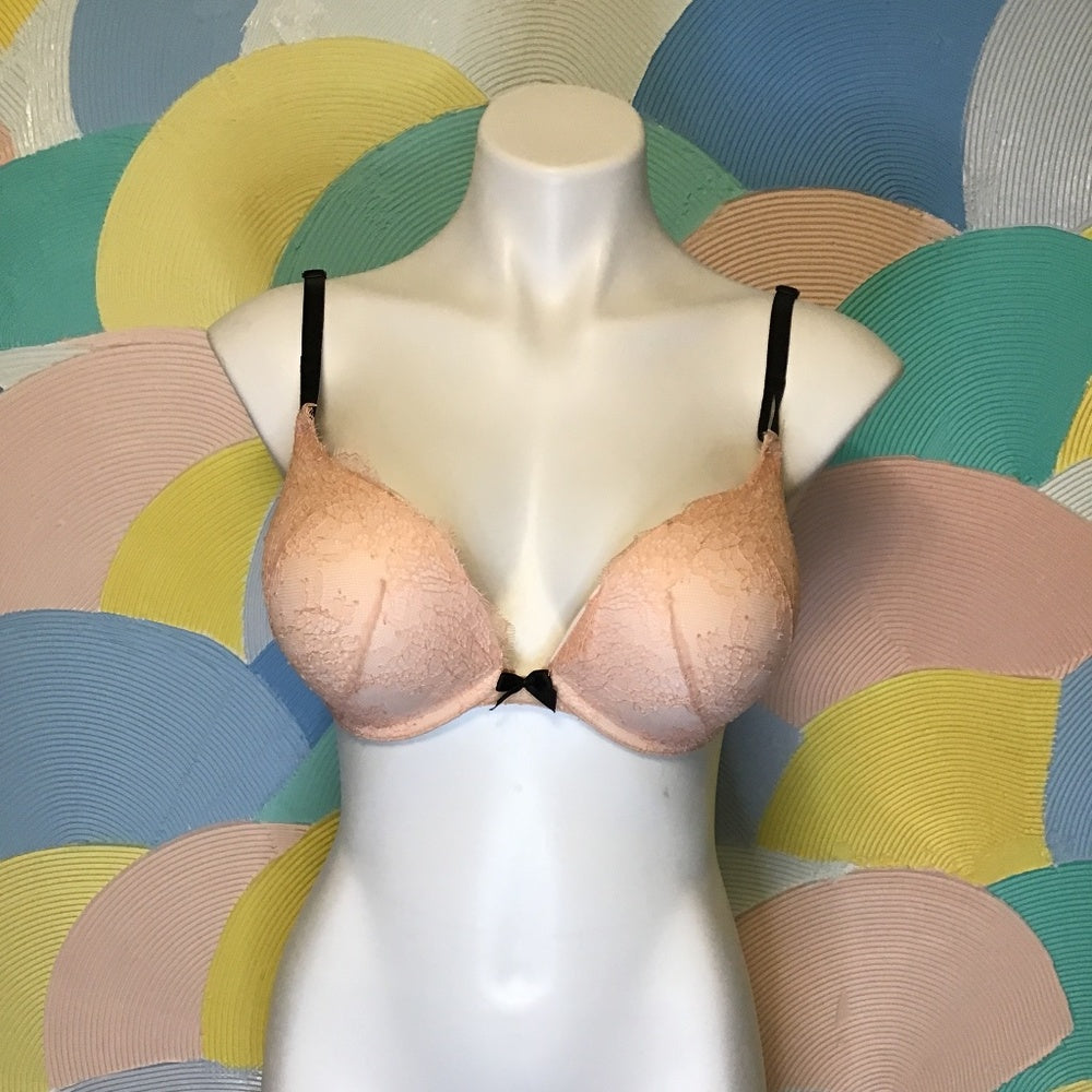 Victoria’s Secret Sexy Lacy Pink PushUp Bra 34D