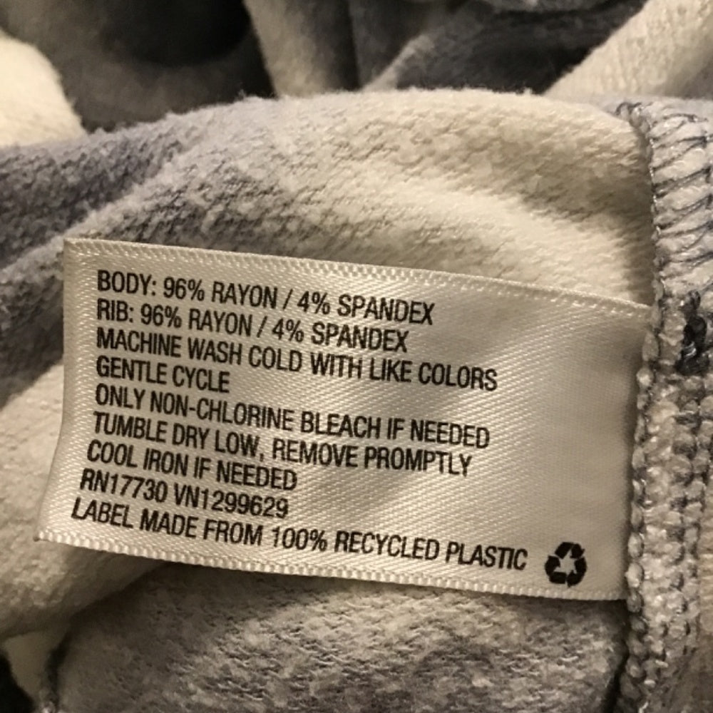 Wild Fable gray and white long sleeve Sz L