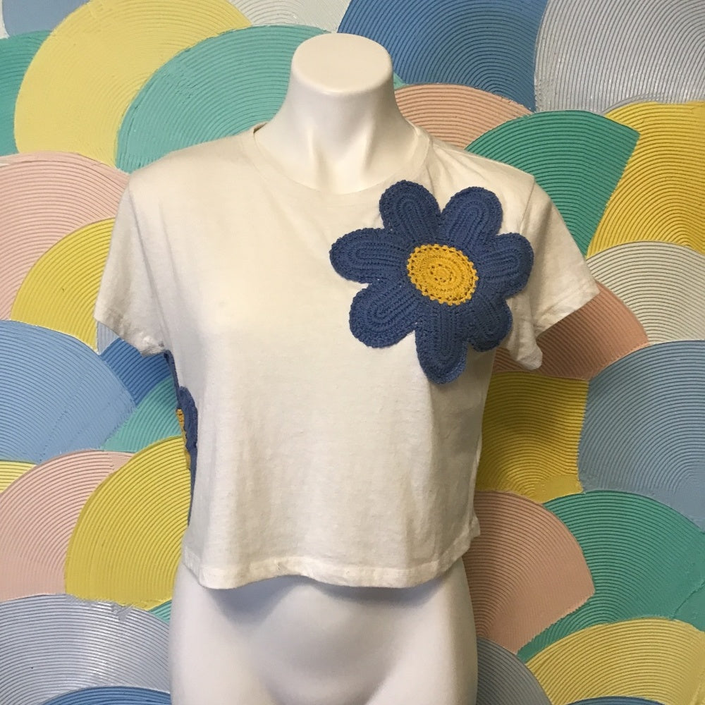 Altar’d State floral design short sleeve Sz M