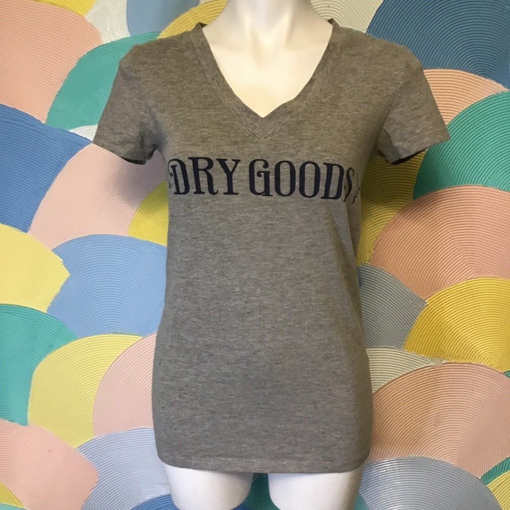 Zenana outfitters dry goods V neck shirt Sz M