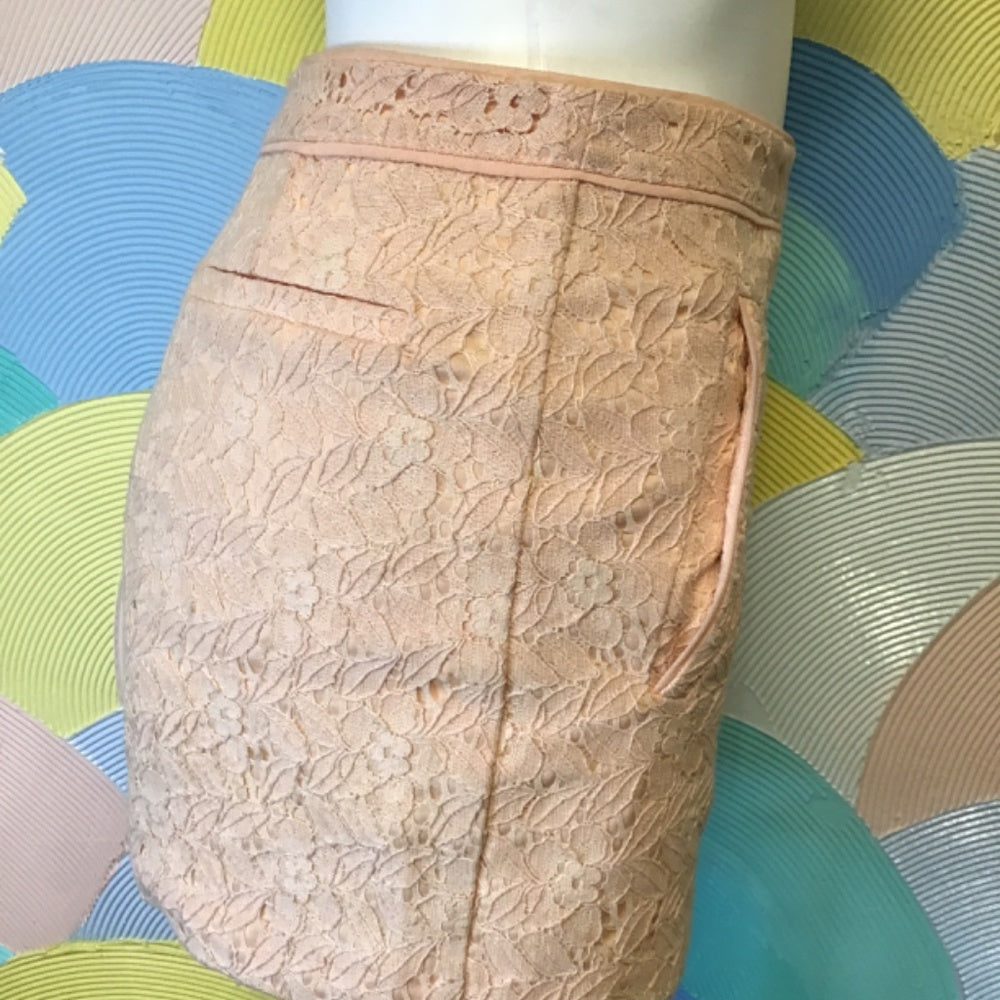 Lush Shorts light pink size M