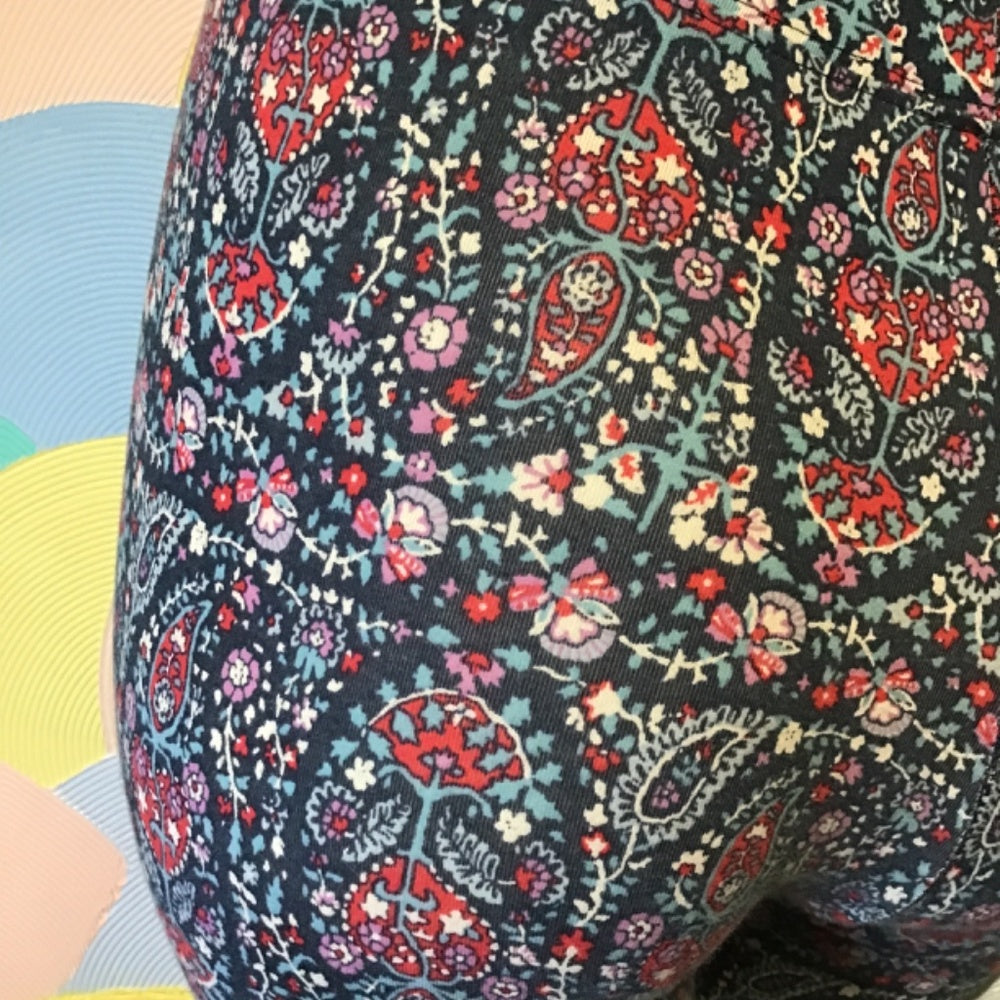 American Eagle outfitters Leggings pants floral pattern