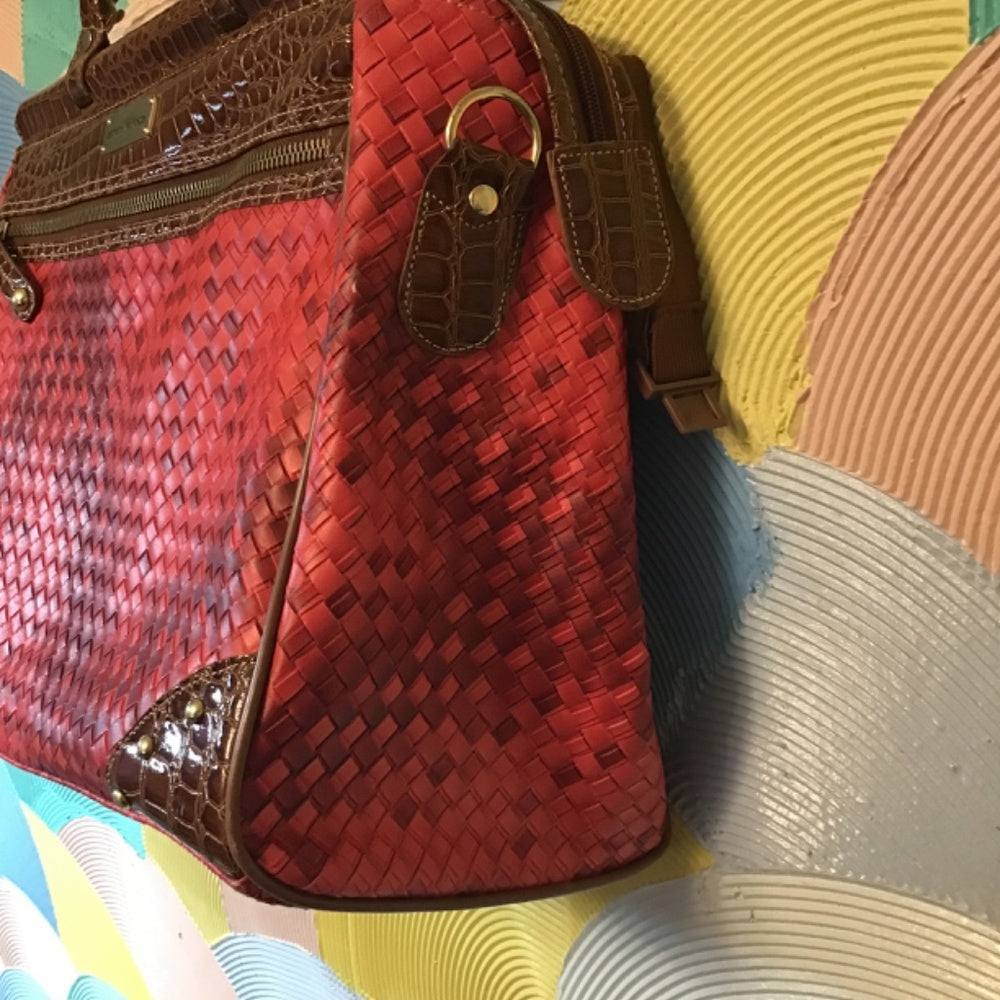 Samantha brown travel bag woven pattern