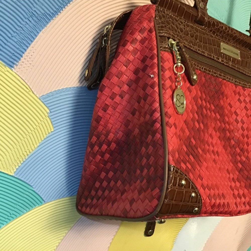 Samantha brown travel bag woven pattern