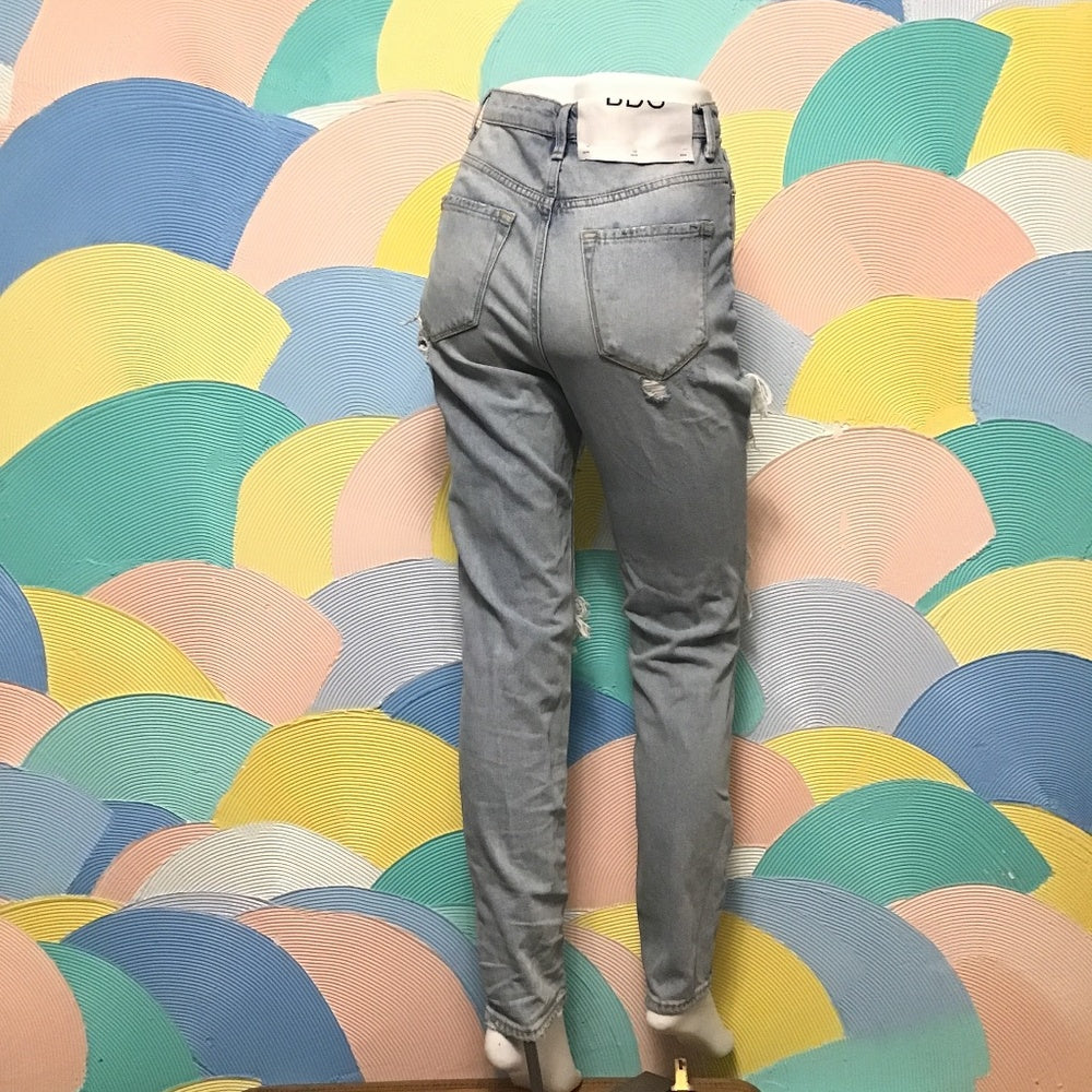 BDG Distressed Light Wash Straight Jean 26W