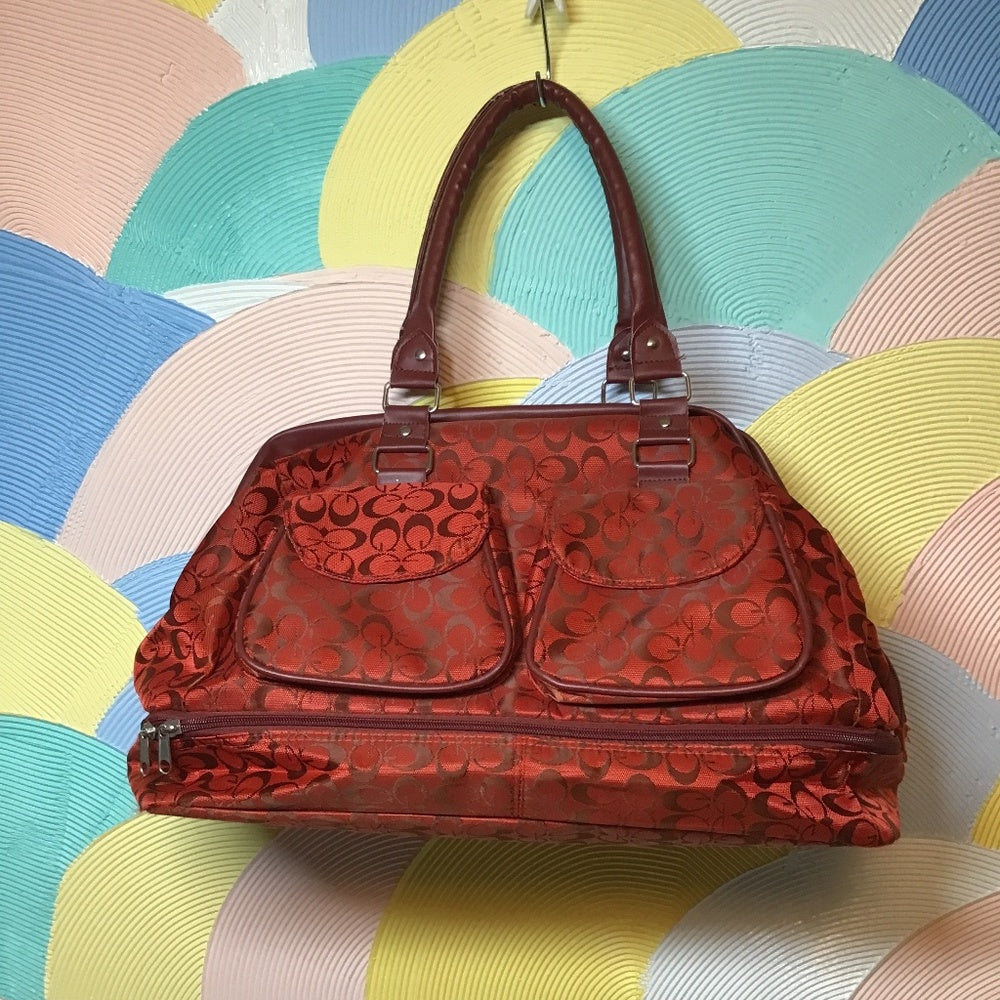 China town G travel bag red and maroon.