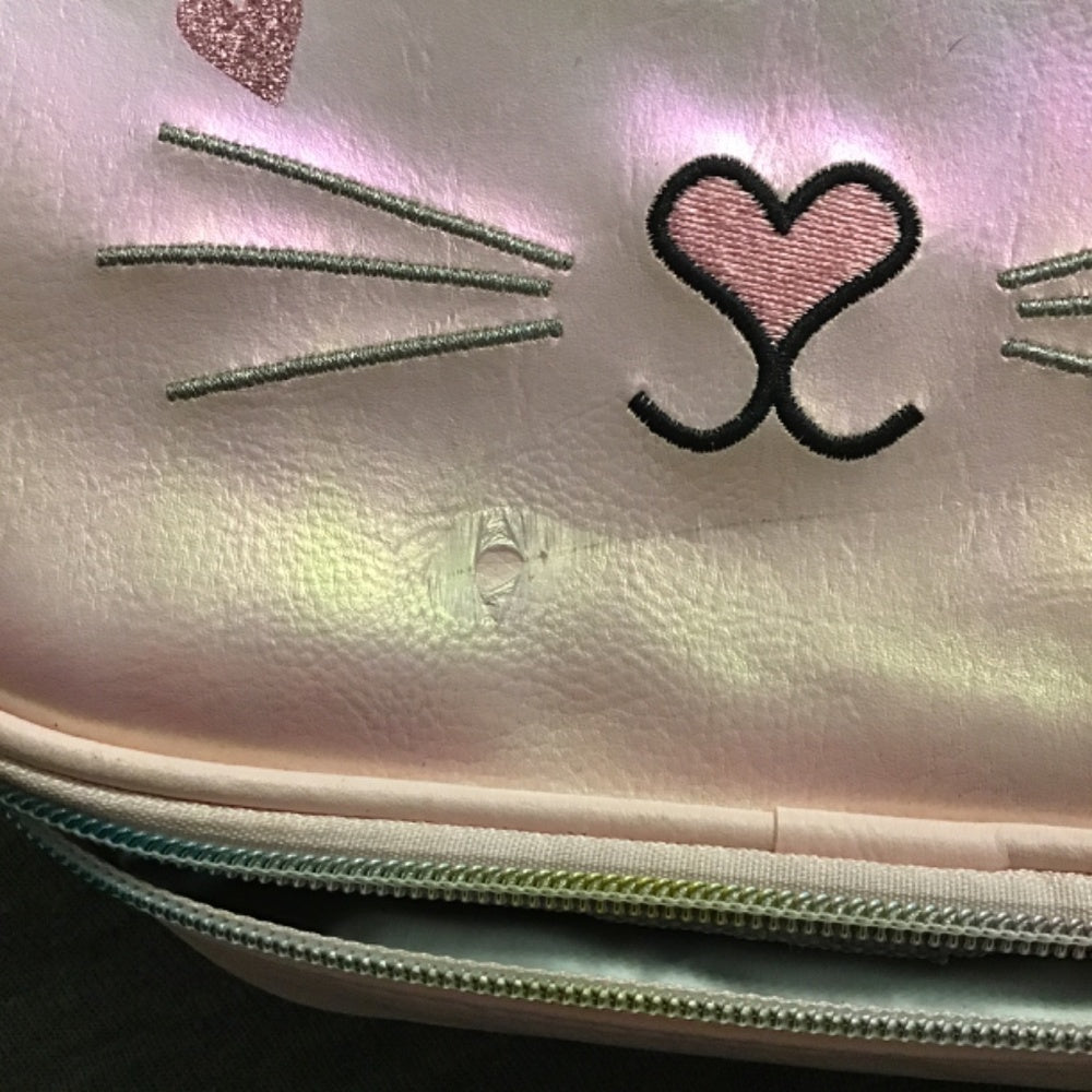 OMG Kitty sparkly lunch bag color pink.