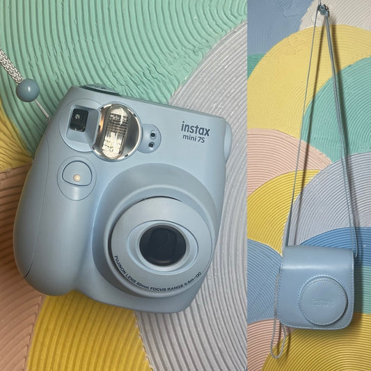 Instax Mini 75 fugi Blue camera with case