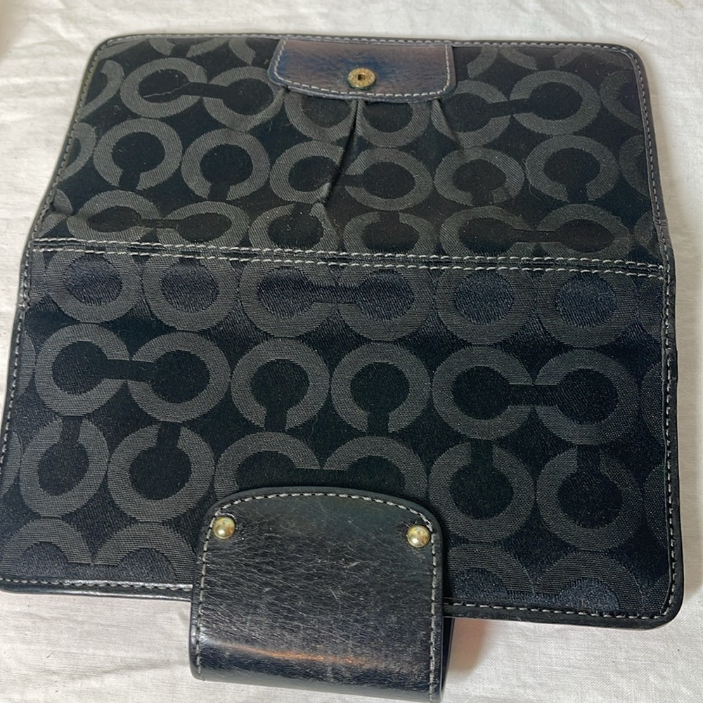 Vintage, coach, wallet, light pink inside black fabric on the outside  & leather