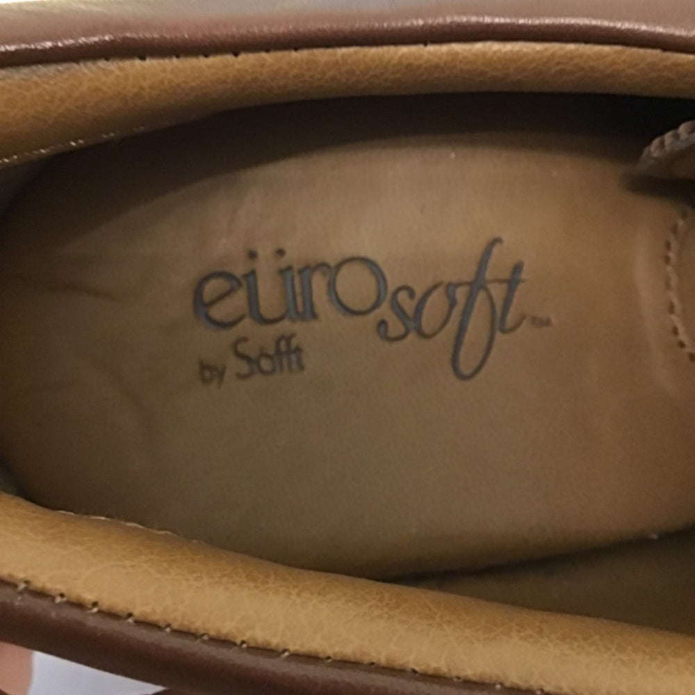 Euro soft by Sofft brown heels size 9