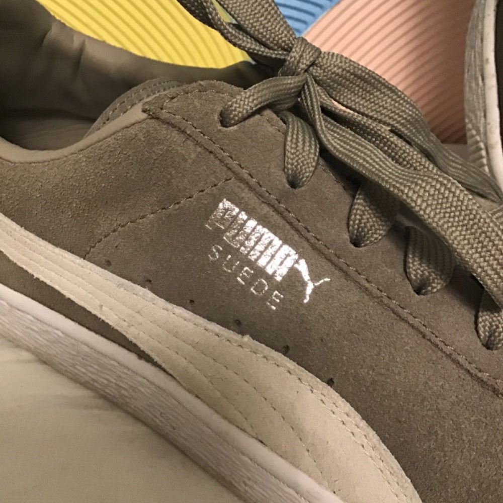 Puma Man suede tennis shoes size 11.5