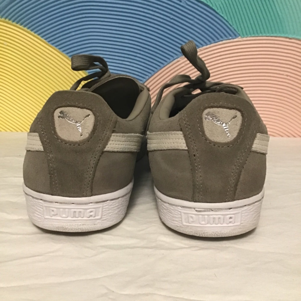 Puma Man suede tennis shoes size 11.5